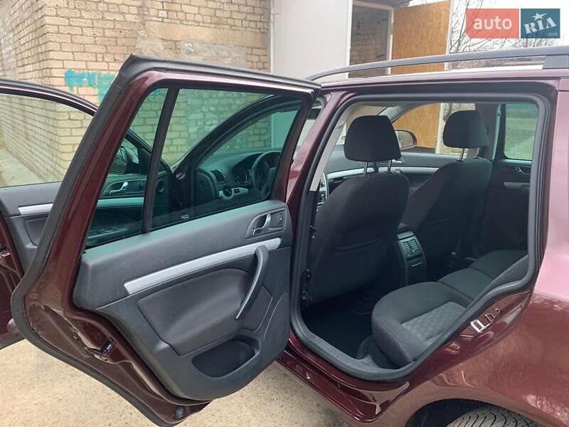 Универсал Skoda Octavia 2010 в Марганце фото 12 Универсал Skoda Octavia 2010 в Марганце
