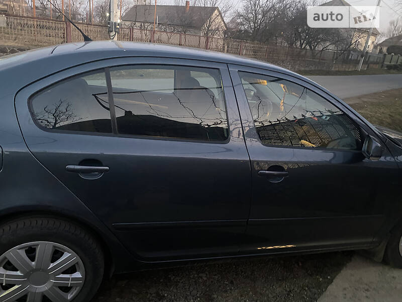 Ліфтбек Skoda Octavia 2006 в Ужгороді