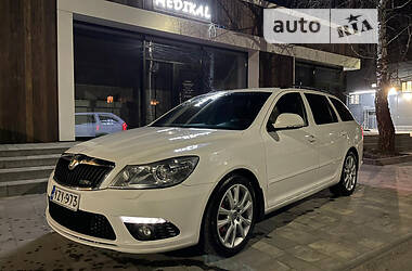 Универсал Skoda Octavia 2011 в Тячеве