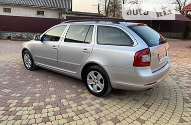 Універсал Skoda Octavia 2011 в 