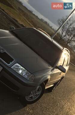 Универсал Skoda Octavia 2006 в Самборе