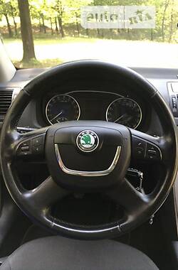 Универсал Skoda Octavia 2013 в Борщеве