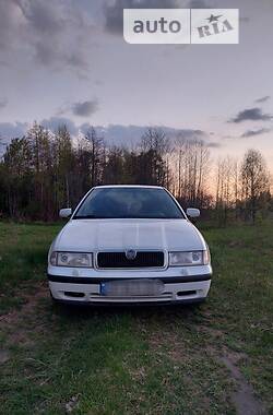 Седан Skoda Octavia 1997 в Коростене