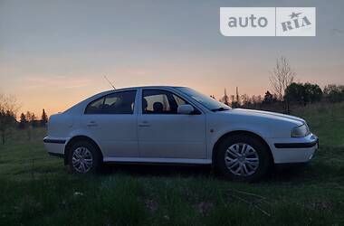 Седан Skoda Octavia 1997 в Коростене