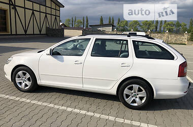 Универсал Skoda Octavia 2012 в Черновцах