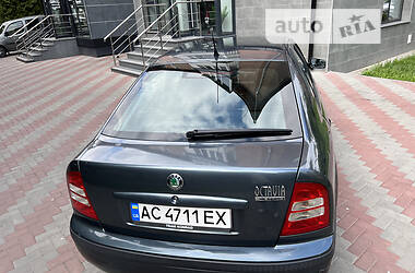 Лифтбек Skoda Octavia 2005 в Луцке