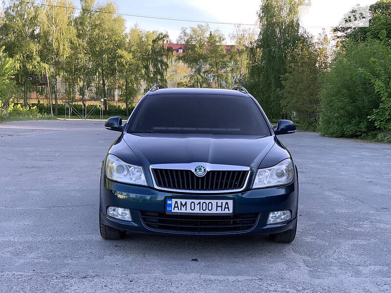 Універсал Skoda Octavia 2012 в Житомирі