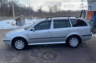 Универсал Skoda Octavia 2003 в Харькове