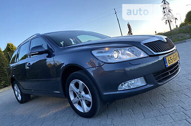 Универсал Skoda Octavia 2012 в Стрые