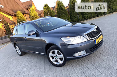 Универсал Skoda Octavia 2012 в Стрые