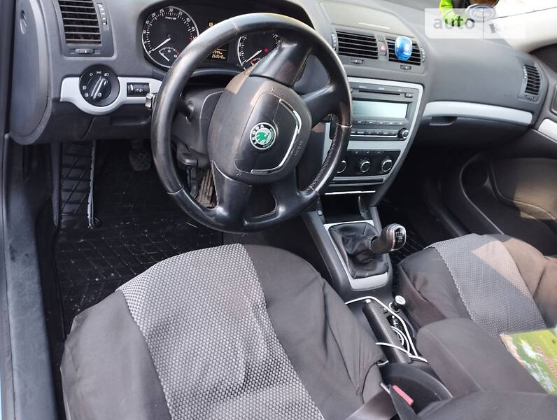 Седан Skoda Octavia 2011 в Дубно