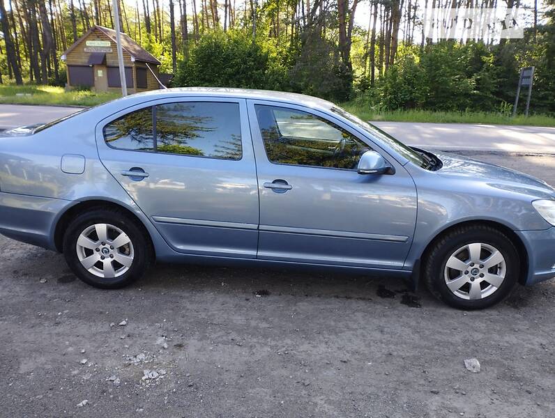 Седан Skoda Octavia 2011 в Дубно