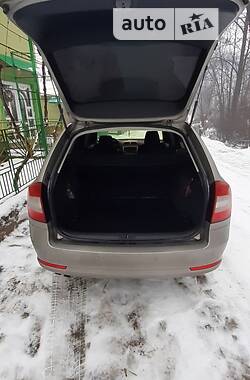 Универсал Skoda Octavia 2011 в Хусте