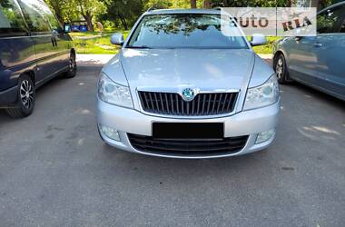 Універсал Skoda Octavia 2011 в 