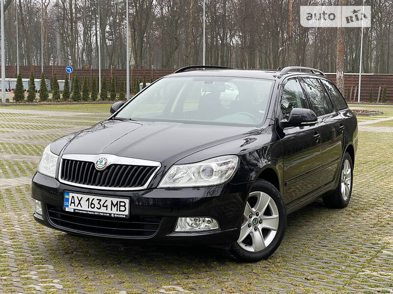 Универсал Skoda Octavia 2011 в 