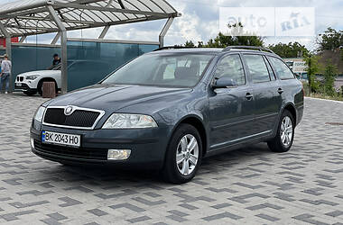 Универсал Skoda Octavia 2006 в Днепре