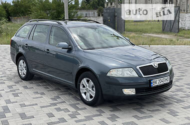 Универсал Skoda Octavia 2006 в Днепре