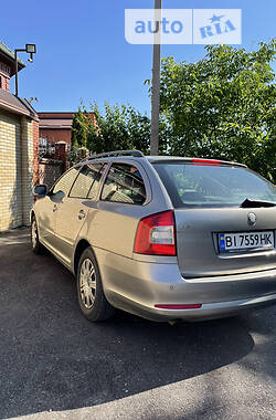 Універсал Skoda Octavia 2008 в Харкові