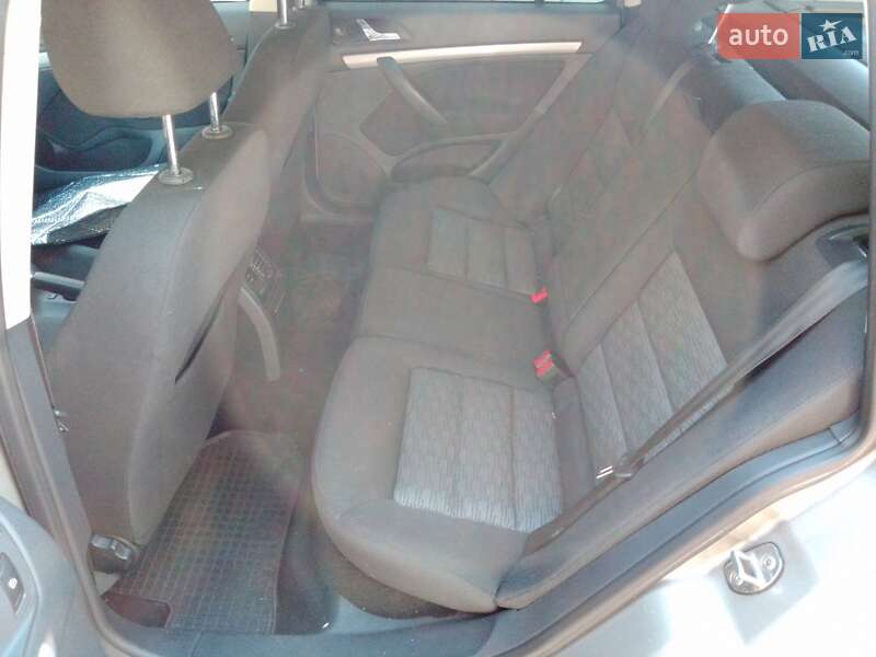 Универсал Skoda Octavia 2013 в Киеве