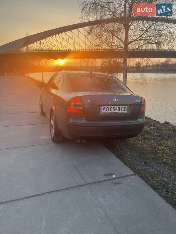Ліфтбек Skoda Octavia 2006 в Мукачевому