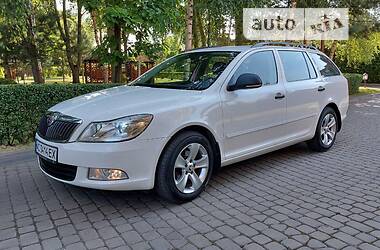 Универсал Skoda Octavia 2010 в Луцке