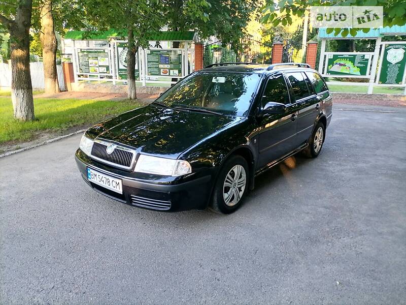 Универсал Skoda Octavia 2009 в Ромнах
