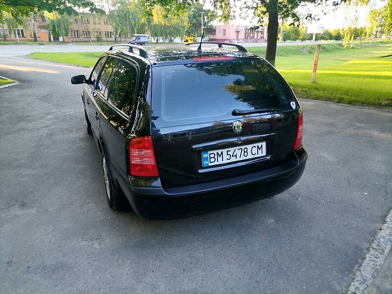 Универсал Skoda Octavia 2009 в Ромнах