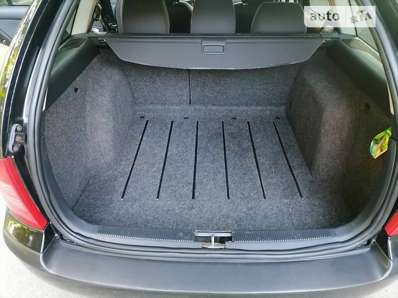 Универсал Skoda Octavia 2009 в Ромнах