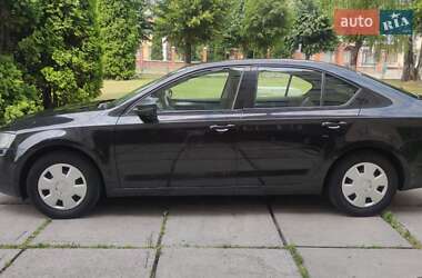Лифтбек Skoda Octavia 2015 в 