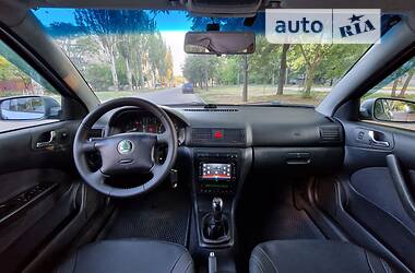 Лифтбек Skoda Octavia 2004 в Запорожье