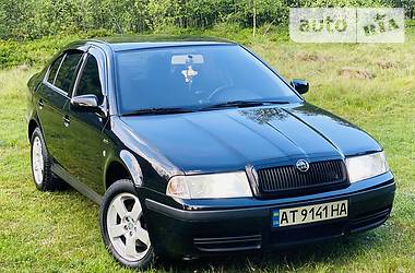 Хэтчбек Skoda Octavia 2004 в 