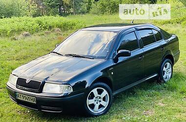 Хэтчбек Skoda Octavia 2004 в 