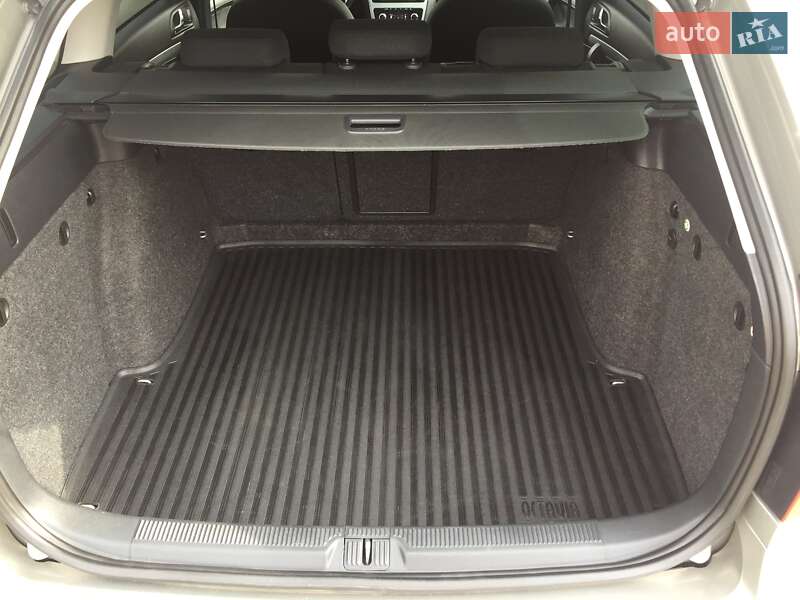 Универсал Skoda Octavia 2012 в Львове