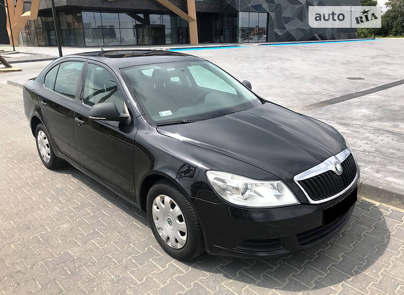 Хэтчбек Skoda Octavia 2010 в 