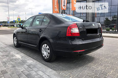 Хэтчбек Skoda Octavia 2010 в 