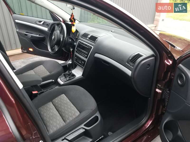 Універсал Skoda Octavia 2010 в Теребовлі фото 12 Універсал Skoda Octavia 2010 в Теребовлі