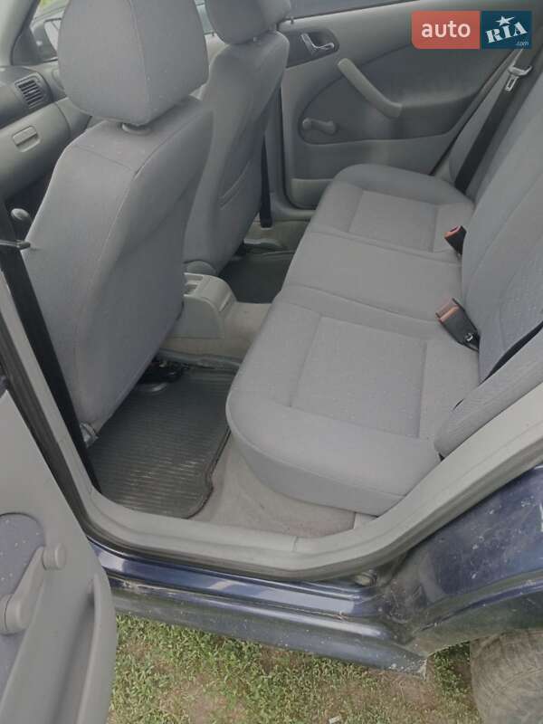 Универсал Skoda Octavia 2001 в Лысянке