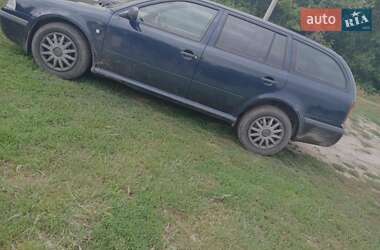 Универсал Skoda Octavia 2001 в 