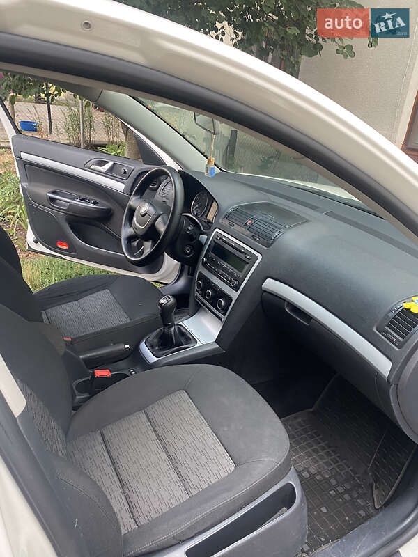 Ліфтбек Skoda Octavia 2011 в Балті
