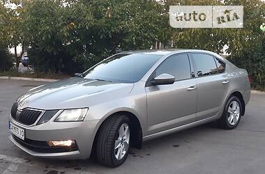 Лифтбек Skoda Octavia 2017 в Черкассах