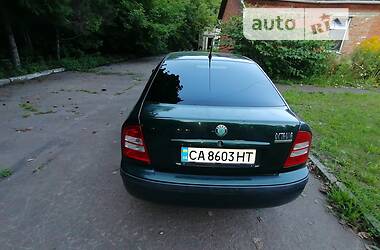 Лифтбек Skoda Octavia 2002 в Сумах