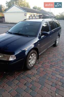 Универсал Skoda Octavia 2001 в 