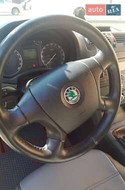 Ліфтбек Skoda Octavia 2008 в Рівному