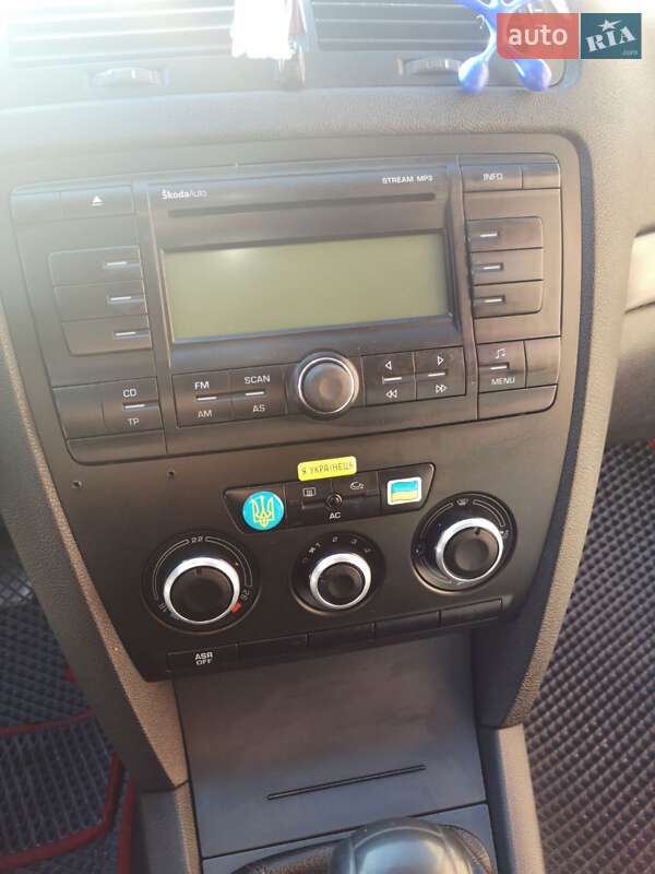Лифтбек Skoda Octavia 2008 в Ровно