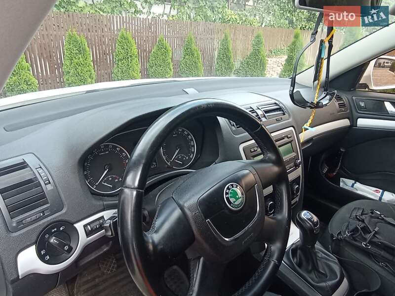 Лифтбек Skoda Octavia 2011 в Полтаве фото 2 Лифтбек Skoda Octavia 2011 в Полтаве