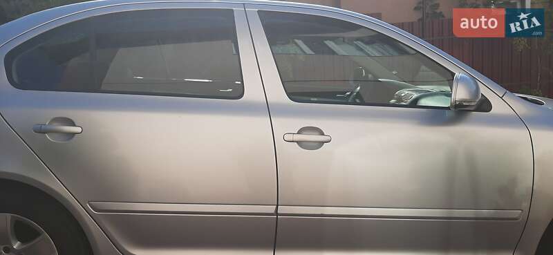 Лифтбек Skoda Octavia 2012 в Кропивницком