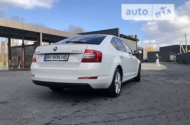 Лифтбек Skoda Octavia 2014 в Ивано-Франковске