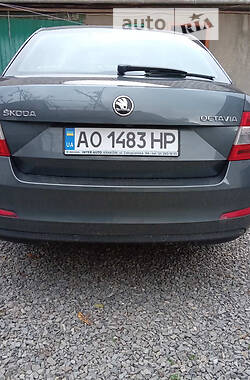 Лифтбек Skoda Octavia 2015 в Ужгороде