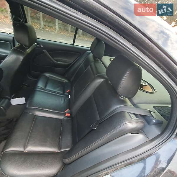 Ліфтбек Skoda Octavia 2003 в Ужгороді