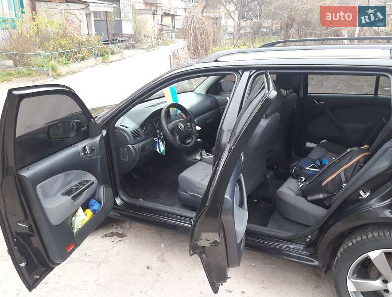 Універсал Skoda Octavia 2003 в Прилуках